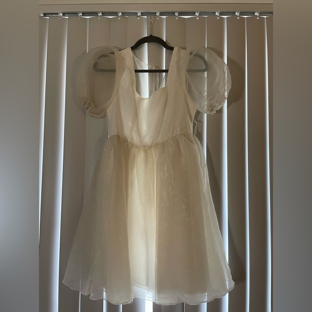 Elegant Cream Puff Sleeve Organza Dress